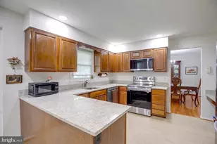 9720 Aspen Hollow Way, Fairfax, VA 22032 - Photo 9