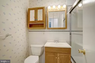 8236 Governors Ct, Alexandria, VA 22308 - Photo 25