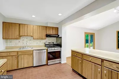 8236 Governors Court, Alexandria, VA 22308 - Photo 15
