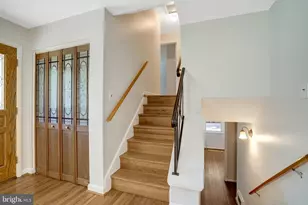 8236 Governors Ct, Alexandria, VA 22308 - Photo 7