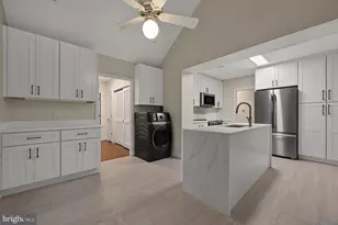 8023 Washington Ave, Alexandria, VA 22308 - Photo 15