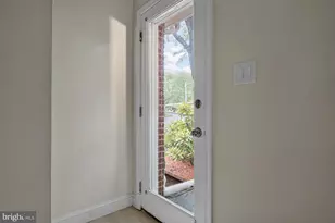 8023 Washington Ave, Alexandria, VA 22308 - Photo 29