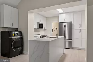 8023 Washington Ave, Alexandria, VA 22308 - Photo 17