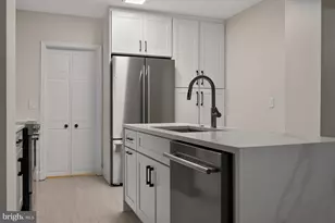 8023 Washington Ave, Alexandria, VA 22308 - Photo 19