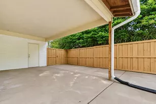 2410 Parkers Ln, Alexandria, VA 22306 - Photo 3