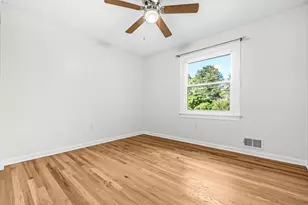 2410 Parkers Ln, Alexandria, VA 22306 - Photo 15