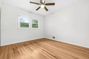 2410 Parkers Ln, Alexandria, VA 22306 - Photo 19