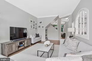 11540 Hemingway Dr, Reston, VA 20194 - Photo 5