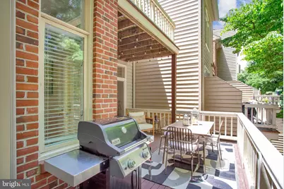 11540 Hemingway Drive, Reston, VA 20194 - Photo 17