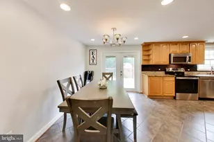 5932 Peregrine Dr, Burke, VA 22015 - Photo 9