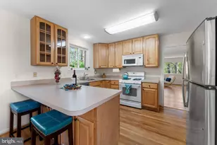 8459 Thames St, Springfield, VA 22151 - Photo 7