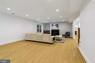 7926 Bolling Dr, Alexandria, VA 22308 - Photo 75