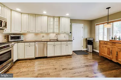 3300 Clearwood Court, Falls Church, VA 22042 - Photo 13