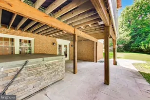3300 Clearwood Ct, Falls Church, VA 22042 - Photo 49