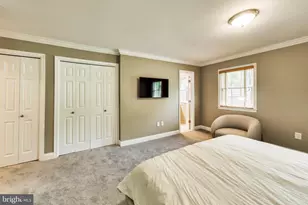 3300 Clearwood Ct, Falls Church, VA 22042 - Photo 17