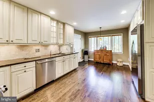 3300 Clearwood Ct, Falls Church, VA 22042 - Photo 15