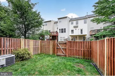 2461 Rolling Plains Drive, Herndon, VA 20171 - Photo 33