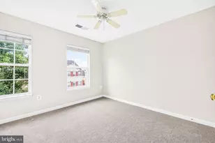 2461 Rolling Plains Dr, Herndon, VA 20171 - Photo 25