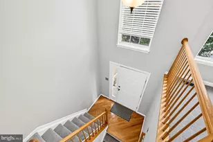 2461 Rolling Plains Dr, Herndon, VA 20171 - Photo 5