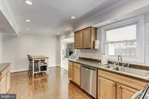 4311 Pergate Ln, Fairfax, VA 22033 - Photo 19