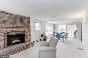 4311 Pergate Ln, Fairfax, VA 22033 - Photo 11