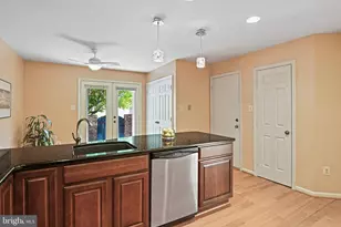 3120 Jerman Ln, Oakton, VA 22124 - Photo 15