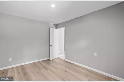 6749 Cardinal Woods Court, Lorton, VA 22079 - Photo 27