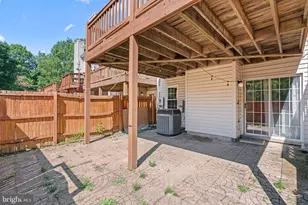 6749 Cardinal Woods Ct, Lorton, VA 22079 - Photo 33
