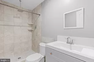 6749 Cardinal Woods Ct, Lorton, VA 22079 - Photo 25