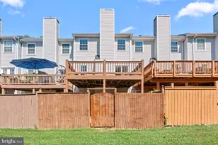 6749 Cardinal Woods Ct, Lorton, VA 22079 - Photo 35