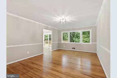 7218 Hadlow Drive, Springfield, VA 22152 - Photo 7
