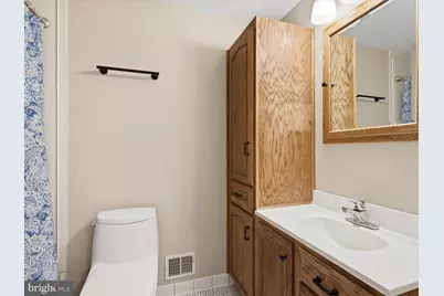 7218 Hadlow Drive, Springfield, VA 22152 - Photo 29