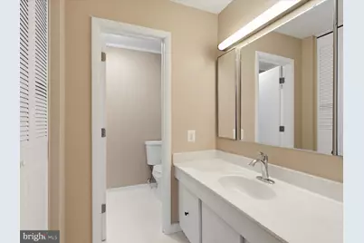 7218 Hadlow Drive, Springfield, VA 22152 - Photo 19