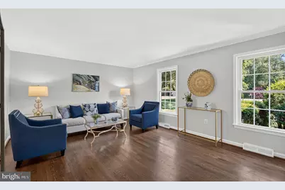 11305 Hunt Farm Lane, Oakton, VA 22124 - Photo 19