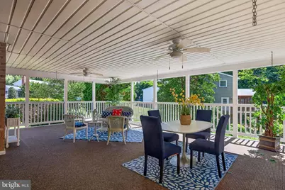 11305 Hunt Farm Lane, Oakton, VA 22124 - Photo 15