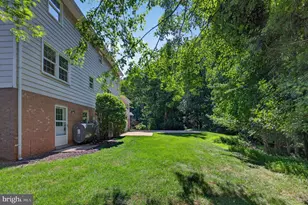 11305 Hunt Farm Ln, Oakton, VA 22124 - Photo 11