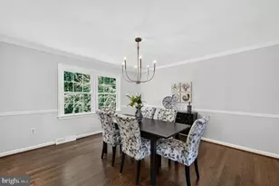 11305 Hunt Farm Ln, Oakton, VA 22124 - Photo 21