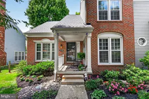 14349 Brookmere Dr, Centreville, VA 20120 - Photo 3