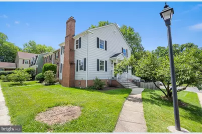 300 Holly Court, Herndon, VA 20170 - Photo 1