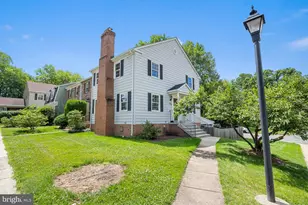 300 Holly Ct, Herndon, VA 20170 - Photo 1
