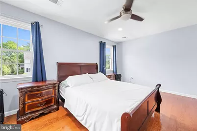 300 Holly Court, Herndon, VA 20170 - Photo 15