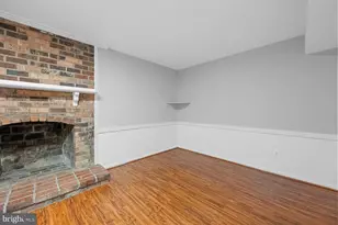 300 Holly Ct, Herndon, VA 20170 - Photo 25