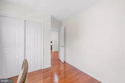 300 Holly Court, Herndon, VA 20170 - Photo 23