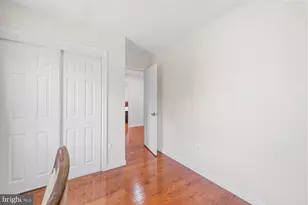300 Holly Ct, Herndon, VA 20170 - Photo 23