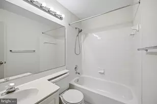 2545 James Monroe Cir, Herndon, VA 20171 - Photo 35