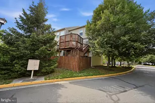 2545 James Monroe Cir, Herndon, VA 20171 - Photo 47