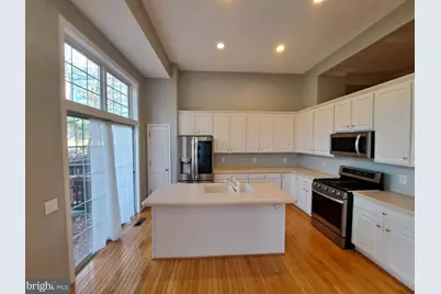 7738 Heritage Woods Way, Annandale, VA 22003 - Photo 7