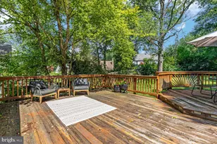 13024 Farthingale Dr, Herndon, VA 20171 - Photo 27