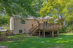13024 Farthingale Dr, Herndon, VA 20171 - Photo 37