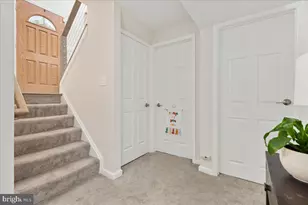 13024 Farthingale Dr, Herndon, VA 20171 - Photo 19